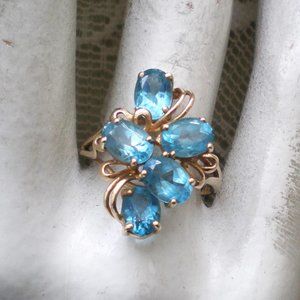Vintage Designer Solid 10K Yellow Gold Genuine Swiss Blue Topaz Cluster Ring